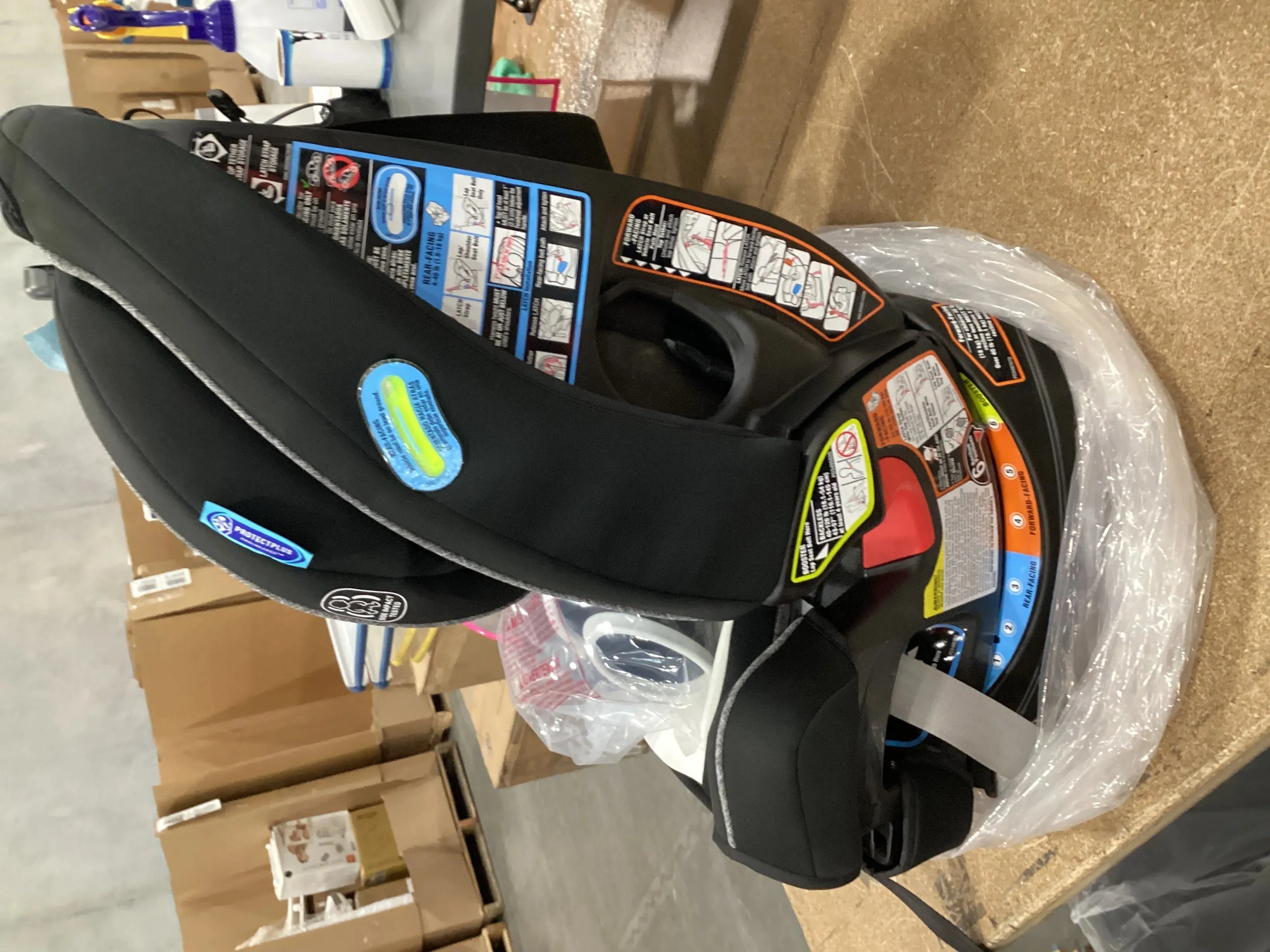 4Ever DLX 4-in-1 Convertible Car Seat - Fairmont (See Description)