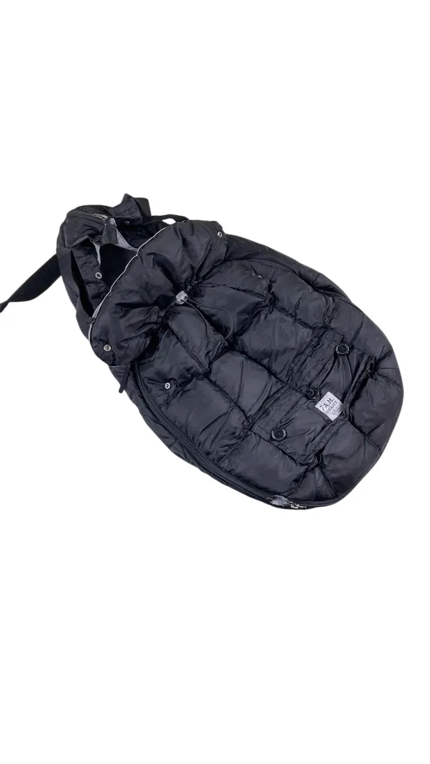 7 A.M. Enfant Le Sac Igloo, Black, Small (0-6 Months)