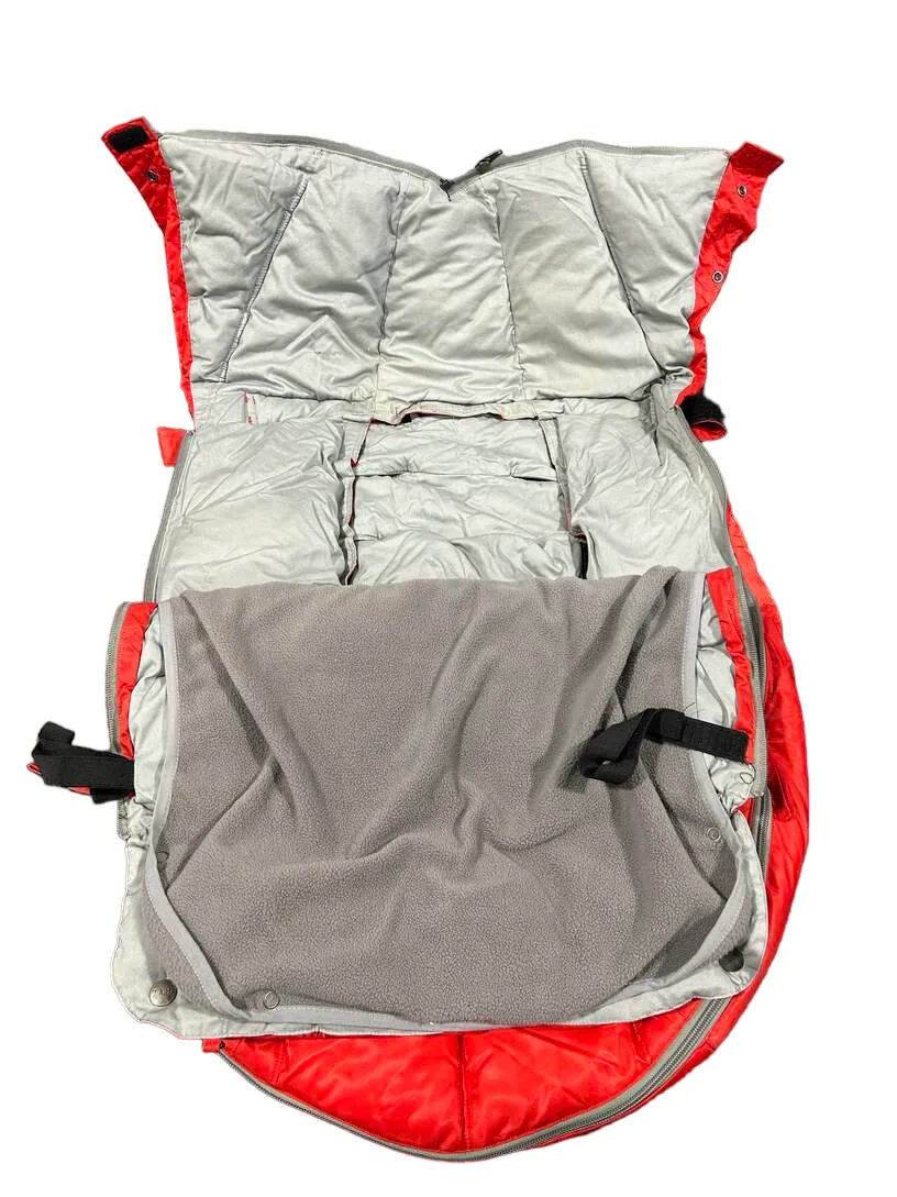 7 A.M. Enfant Le Sac Igloo, Red, Medium (6-18 months)