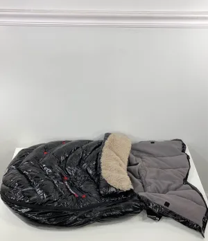 7 A.M. Enfant Polar Igloo Footmuff