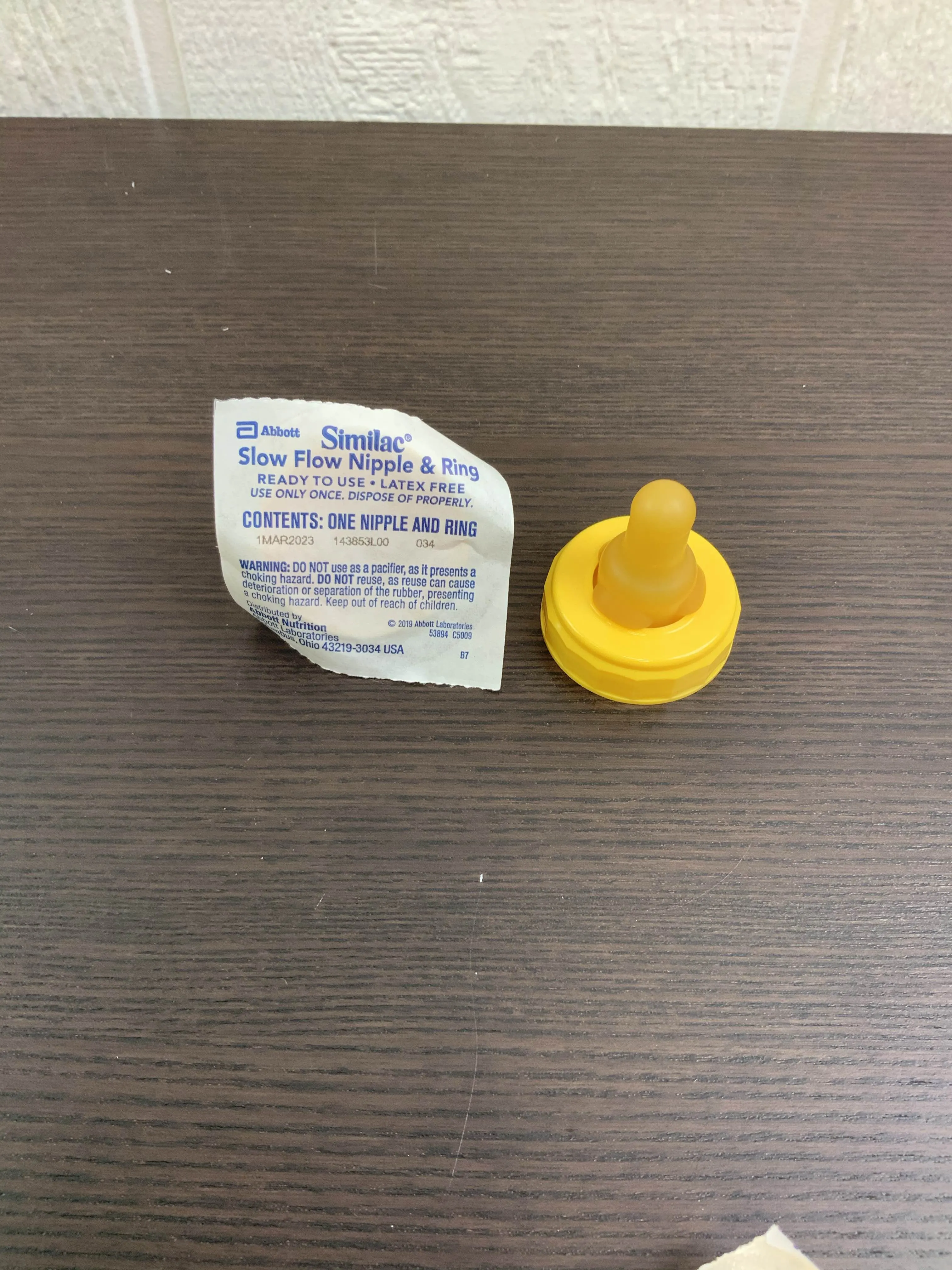 Abbott CustomFeed Breastmilk Storage Bottles With Nipples