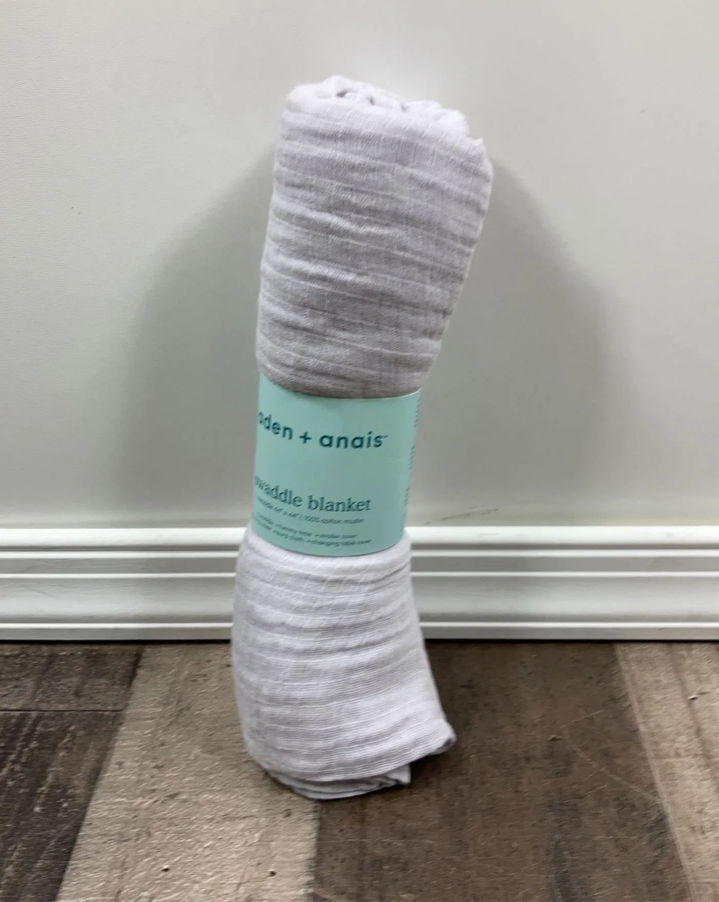 Aden   Anais Swaddle Blanket, White