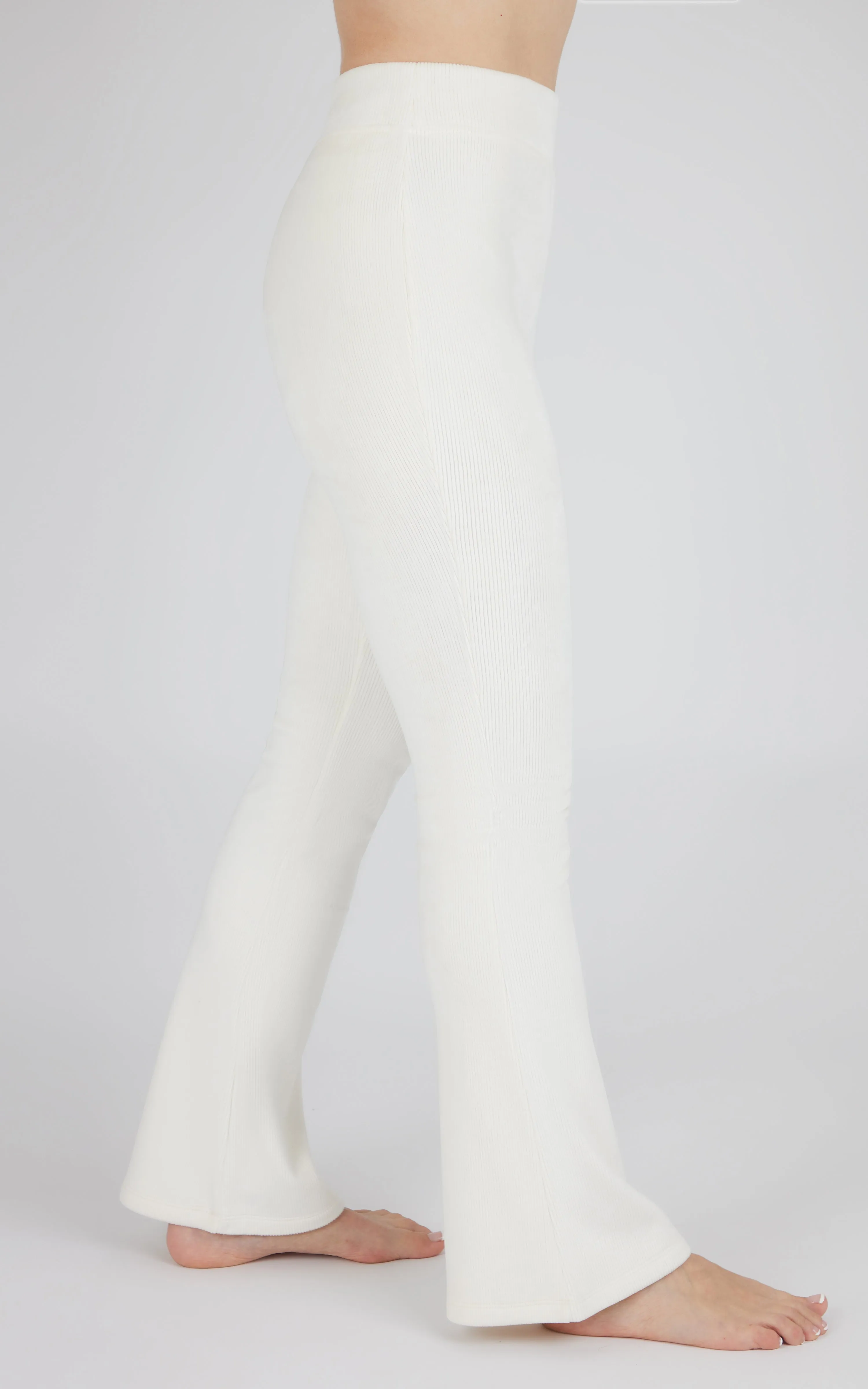 Dreamy Velour Ribbed Flared Pant