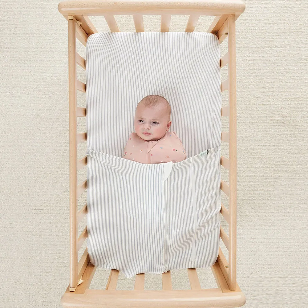 Ergopouch Hug Me Bassinet Blanket 1.0/2.5 Tog Midnight Stripe