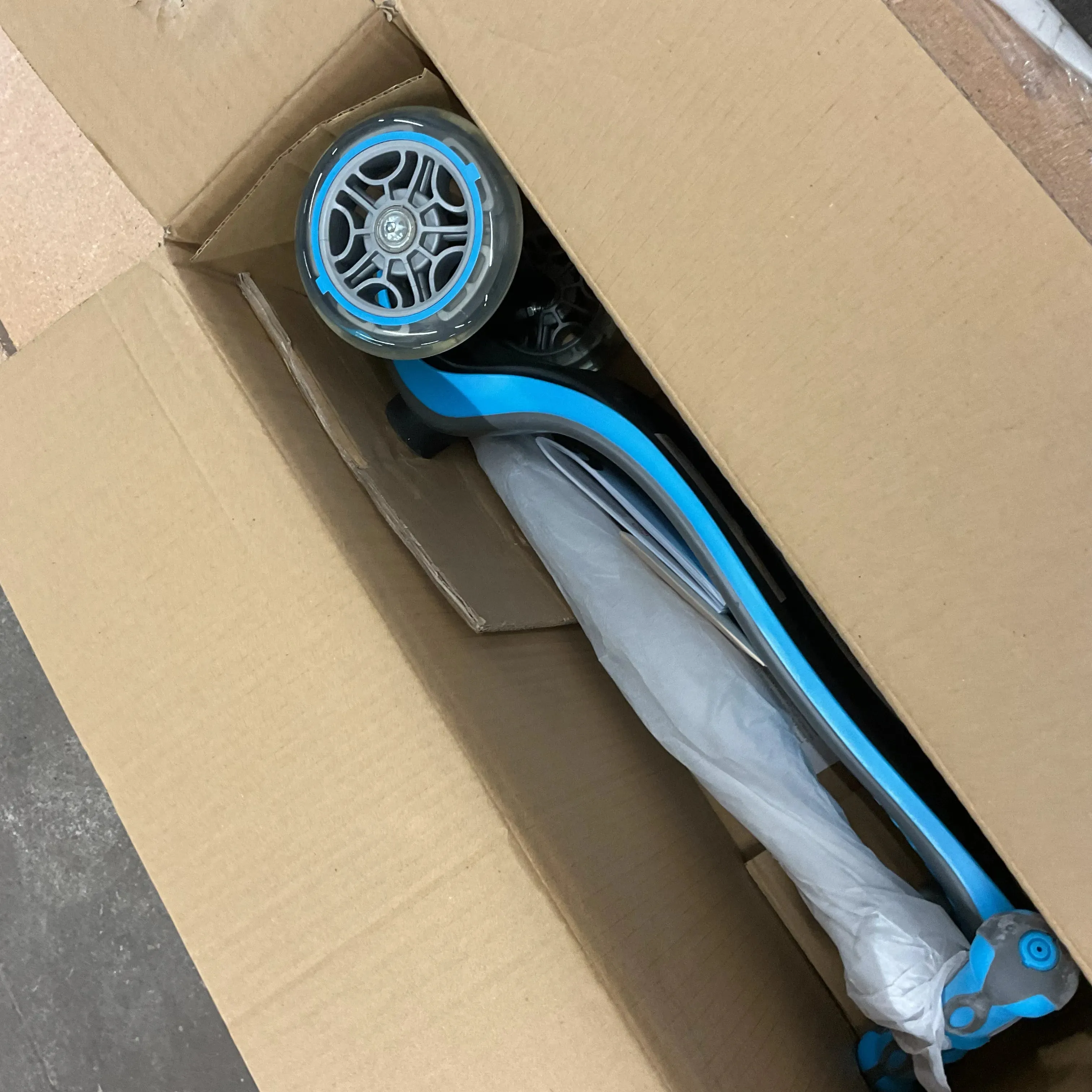 Globber Primo Plus Lights V2 - Blue (See Description)