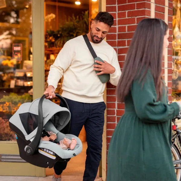 Maxi-Cosi Zelia2 Luxe  5-in-1 Travel System with Mico Luxe 