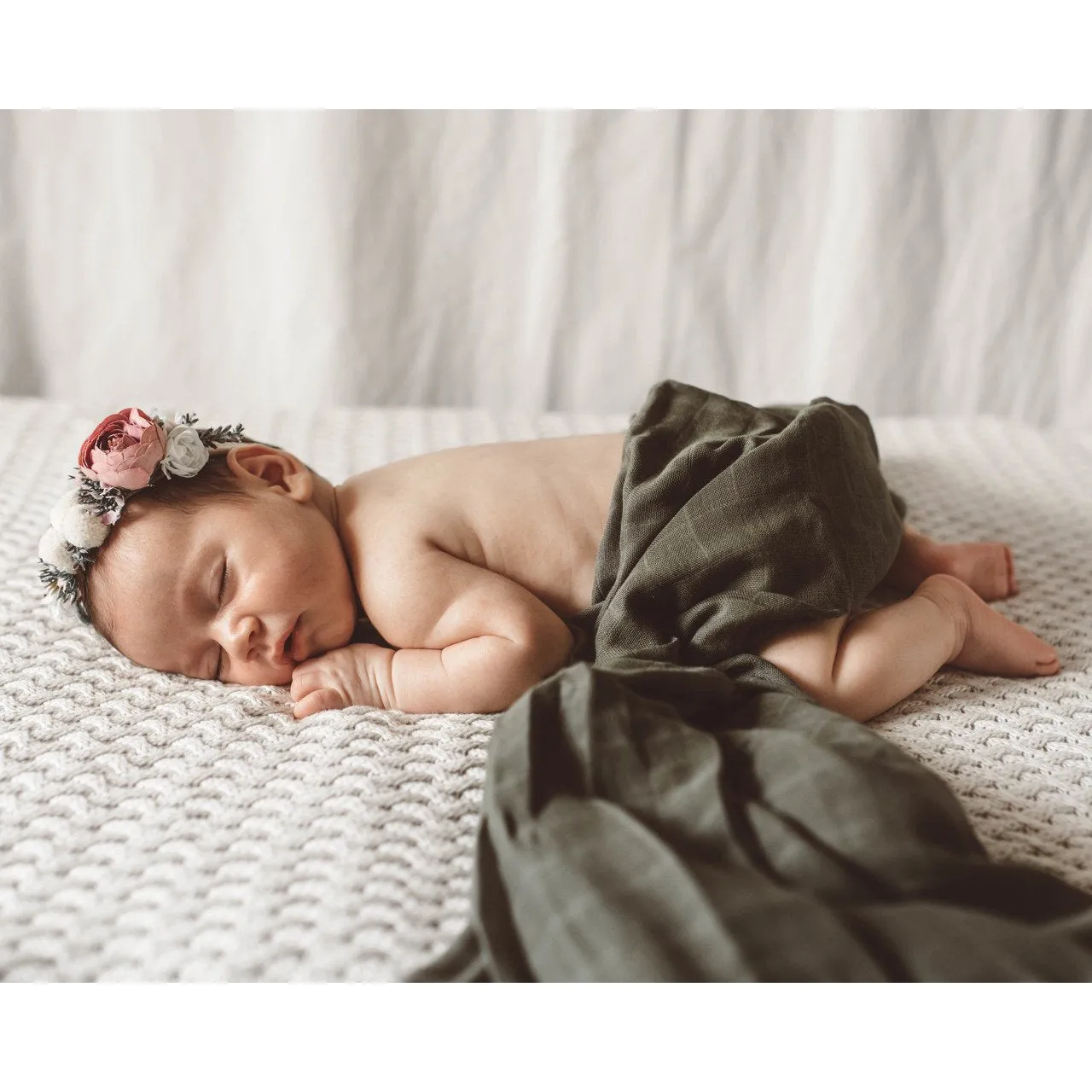 Organic Muslin Wrap - Dusty Olive