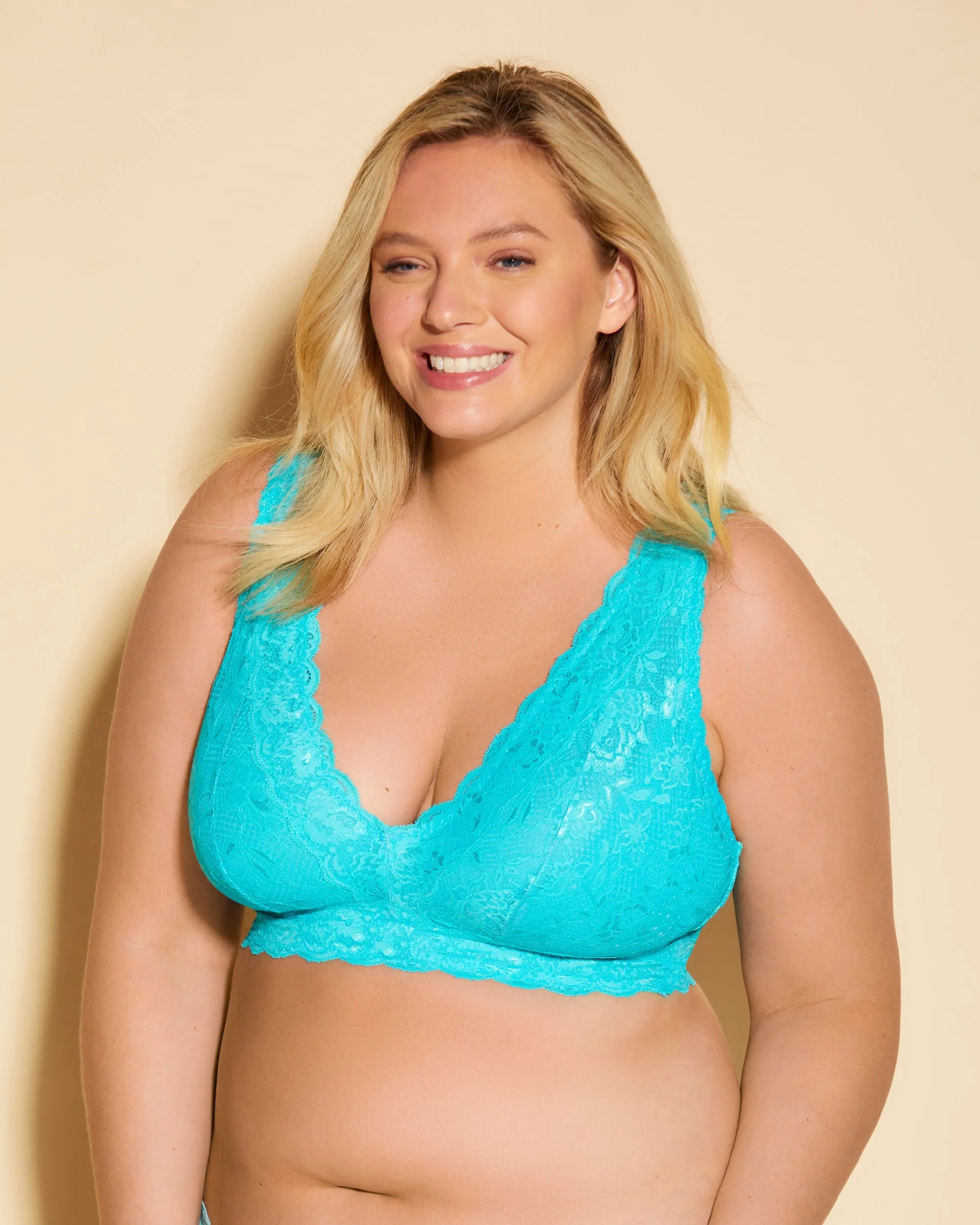 Ultra Curvy Plungie Longline Bralette