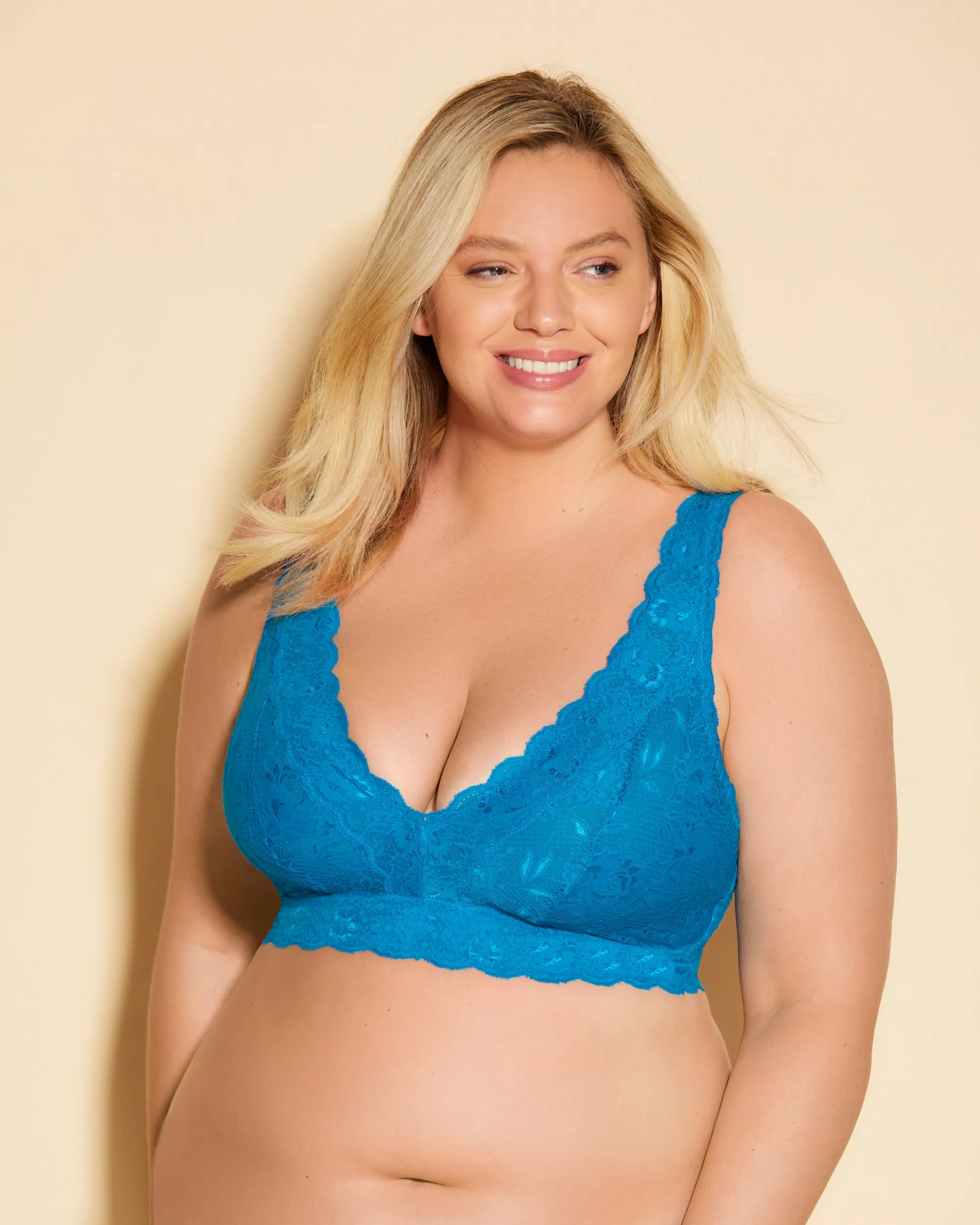 Ultra Curvy Plungie Longline Bralette