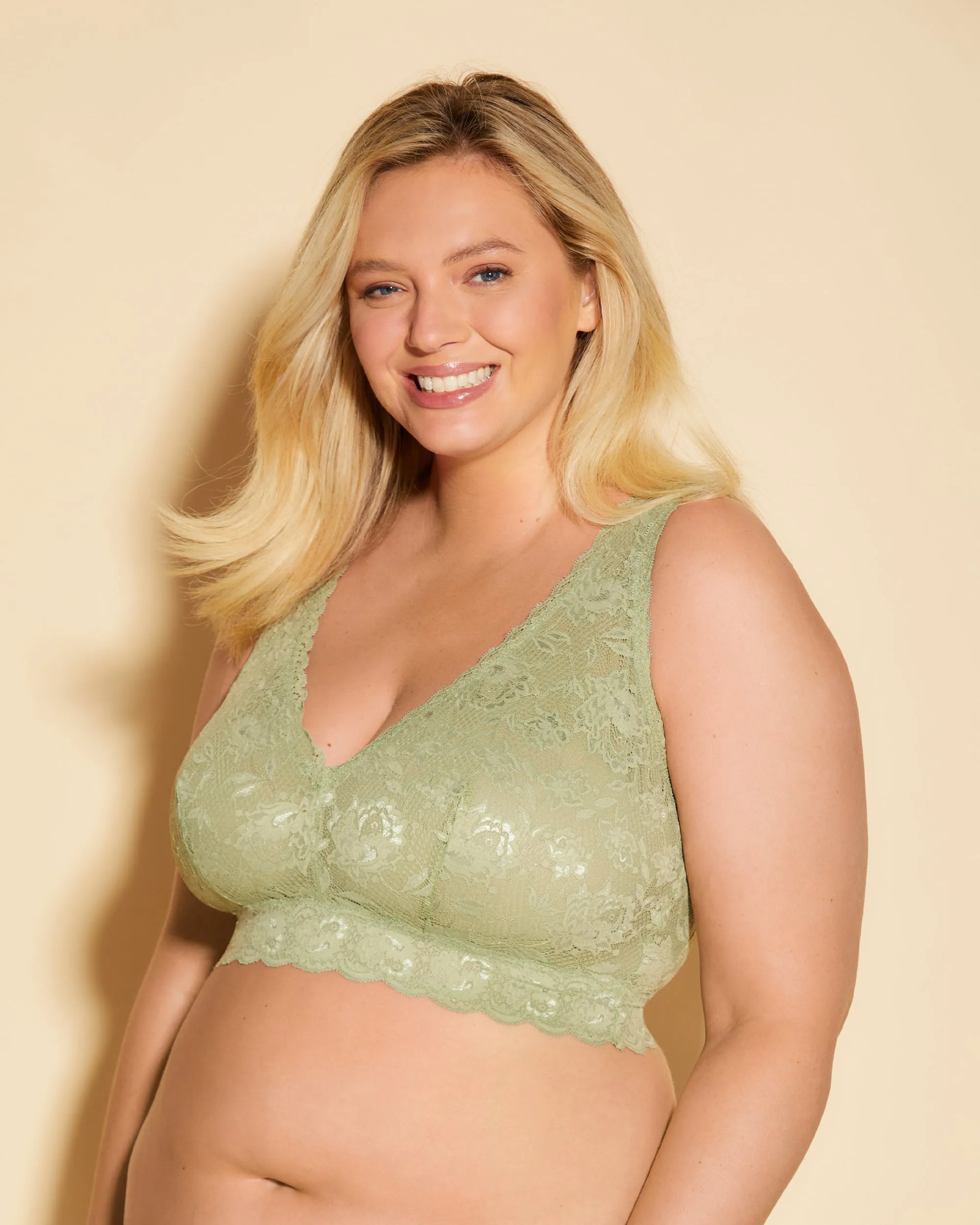 Ultra Curvy Racie Racerback Bralette